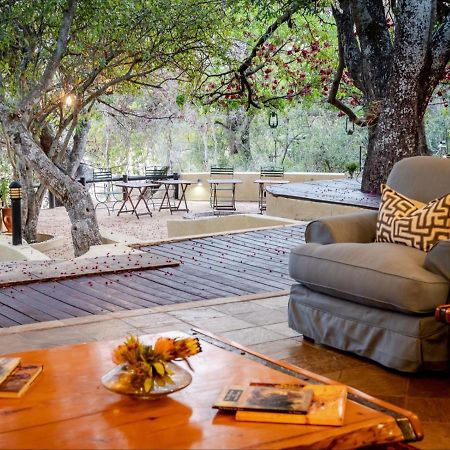 Shimungwe Lodge, Thornybush Game Reserve フッドスプルイト エクステリア 写真