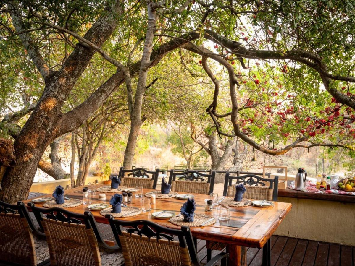 Shimungwe Lodge, Thornybush Game Reserve フッドスプルイト エクステリア 写真